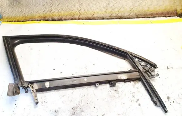 Audi A4 S4 B6 8E 8H Front door window/glass frame 