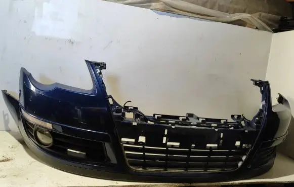 Volkswagen PASSAT B6 Front bumper 3C0807221