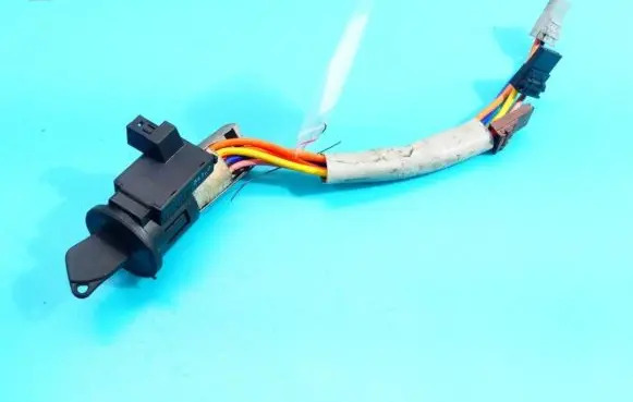 Peugeot 106 Ignition lock IMPRK1301953