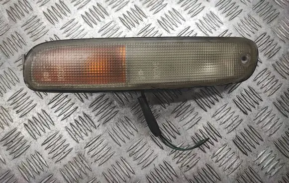 Mazda 323 Front indicator light 21061703