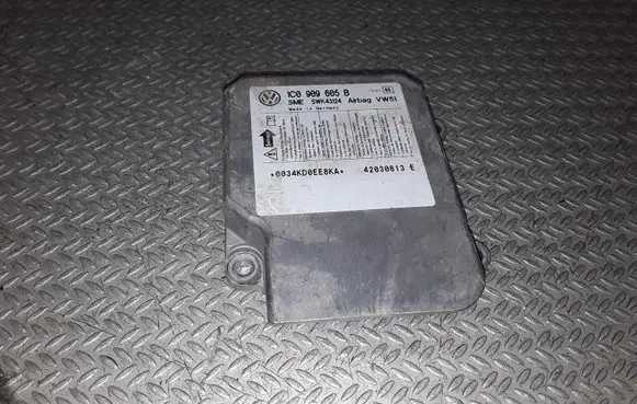 Volkswagen PASSAT B5.5 Airbag control unit/module 1C0909605B 5WK43124