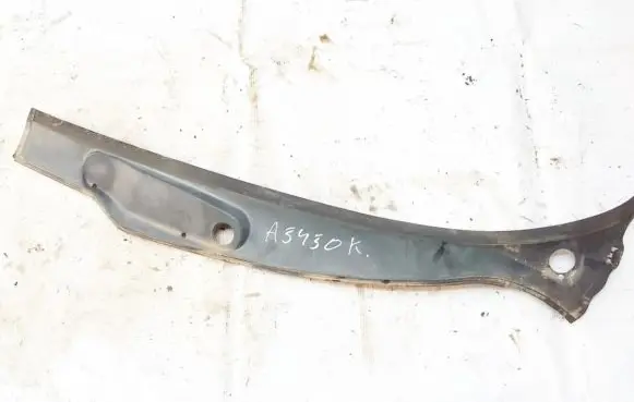 Peugeot 206 Wiper trim 9630607577