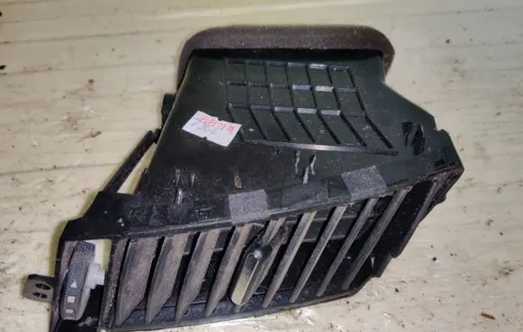 Chevrolet Orlando Dashboard side air vent grill/cover trim 96876283