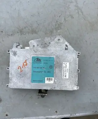 Volkswagen Golf III ABS control unit/module 1H0907379B 10094103134