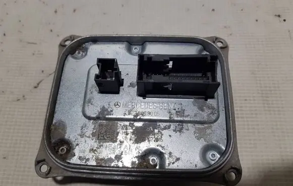 Mercedes-Benz C W205 Voltage converter/converter module 2229008005DES A2229008005