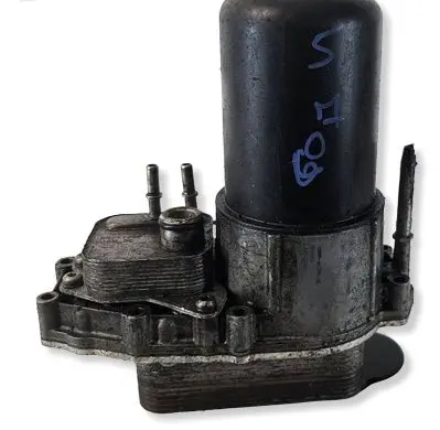 Peugeot 607 Oil filter mounting bracket 4R8Q6C711DA4CAR 4R8Q6C711DA