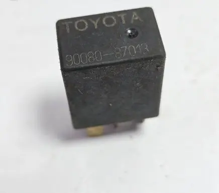 Toyota Auris 150 Other relay 9008087013