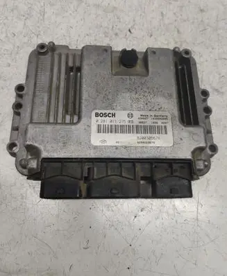 Renault Scenic II - Grand scenic II Engine control unit/module 0281011275 8200305678