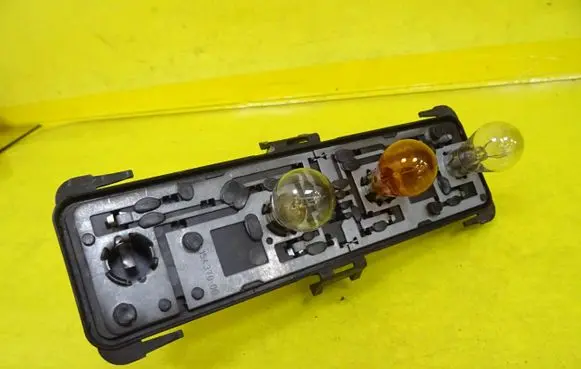 Chrysler Voyager Tail light bulb cover holder 15367500