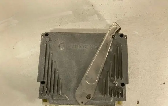 Volvo V70 Engine control unit/module S103955405B P127500B