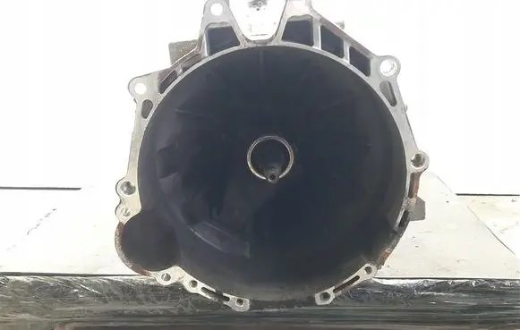 KIA Sorento Manual 5 speed gearbox 4424103C100