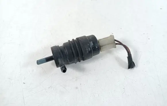 Volkswagen II LT Windscreen/windshield washer pump