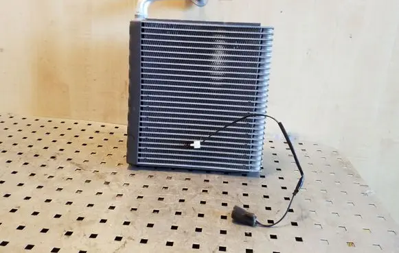 Opel Antara Air conditioning (A/C) radiator (interior) 