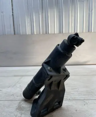 Mercedes-Benz ML W164 Headlight washer spray nozzle 