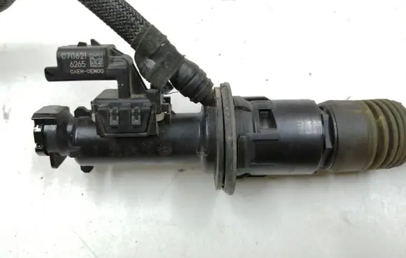 Opel Corsa F Clutch slave cylinder 9824255480