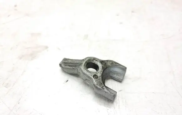 BMW 3 E90 E91 Fuel Injector clamp holder 