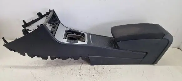 Volkswagen PASSAT B6 Center console 3C1863241