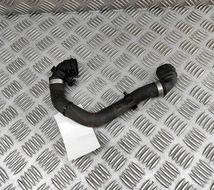 Mercedes-Benz AMG GT R190 C190 Engine coolant pipe/hose A1905010464