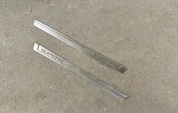 Skoda Superb B8 (3V) Thresholds for All-terrain vehicles 3V0853813P