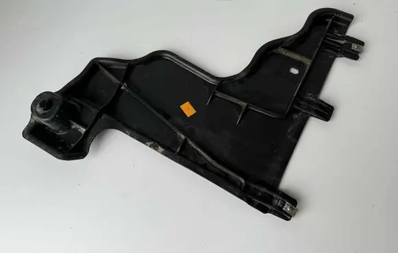 Rear underbody cover/under tray