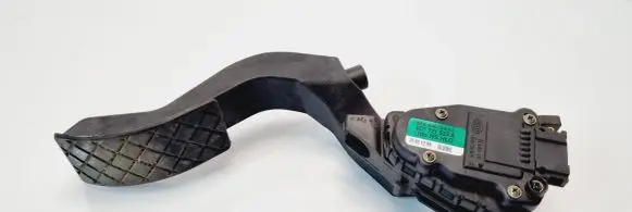Audi A6 S6 C5 4B Accelerator throttle pedal 8D1721523A 6PV00802607