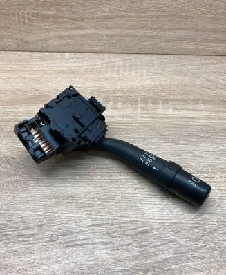 Toyota Avensis T250 Wiper control stalk 8465205160 173820 L98