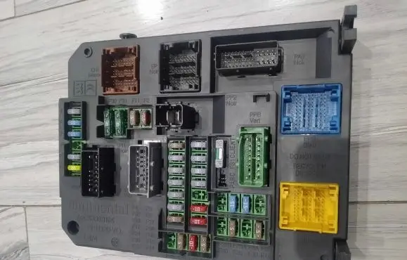 Peugeot 508 Comfort/convenience module 9665547580