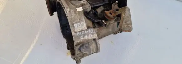 Seat Ibiza IV (6J,6P) Manual 5 speed gearbox 02J301107Q