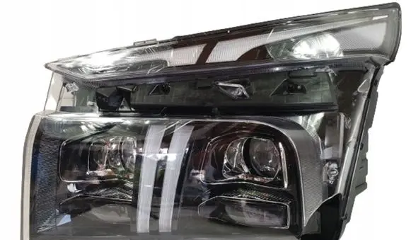 Hyundai Santa Fe Headlight/headlamp 92101CL100