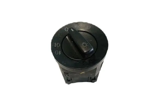 Volkswagen Golf IV Light switch 1C0941531A