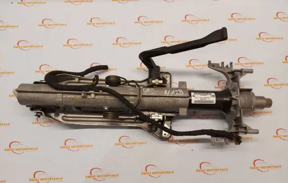 BMW 1 E82 E88 Steering wheel axle 6786899