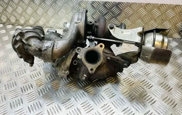 Mercedes-Benz C W204 Turbo A6510904080 A6510903480001