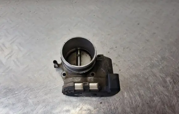 Audi A3 S3 8L Throttle valve 06A133062C