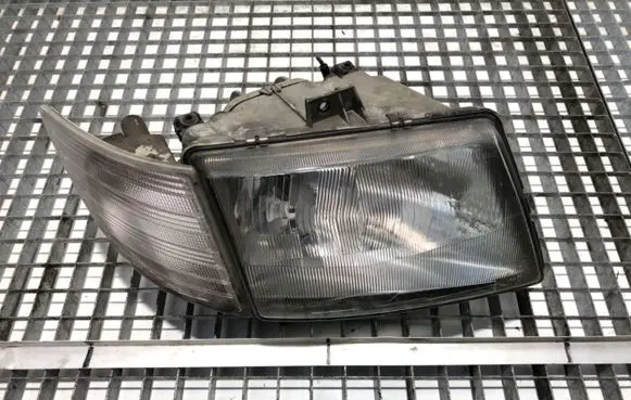 Mercedes-Benz Vito Viano W638 Headlight/headlamp