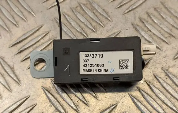 Opel Astra K Radio antenna 13383719 421251063