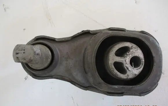 Peugeot Partner III Engine mount vacuum valve 1772402700