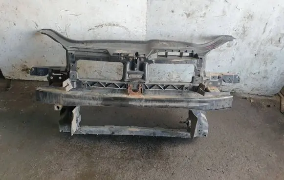 Volkswagen Jetta V Radiator support slam panel 1K0805594G