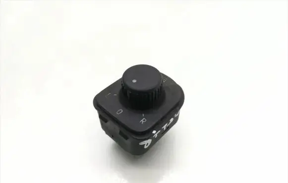 Volkswagen Jetta V Wing mirror switch 1K0959565F