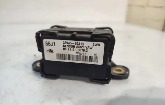 Suzuki Grand Vitara II ESP acceleration yaw rate sensor 3394565J10