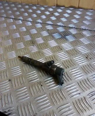 Renault Scenic II - Grand scenic II Fuel injector 8200100272 0445110110