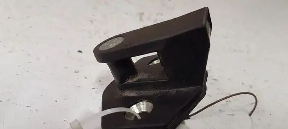 BMW 5 E39 Front door lock loop/hook striker 8176350