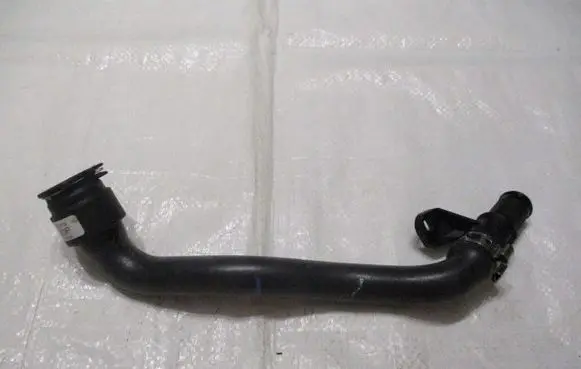 Citroen C4 Grand Picasso Engine coolant pipe/hose 1351NG V757007980
