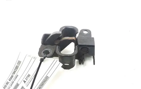 Engine bonnet (hood) release handle