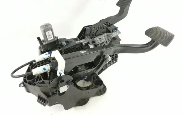 Dodge RAM Pedal assembly 68312752AL