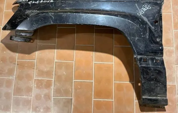 Jeep Grand Cherokee (WJ) Fender