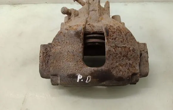 Volvo XC70 Front brake caliper 