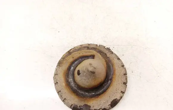Skoda Superb B5 (3U) Front coil spring rubber mount 4B0512149