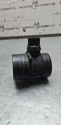 Volkswagen Golf III Mass air flow meter 0281002461 074906461B