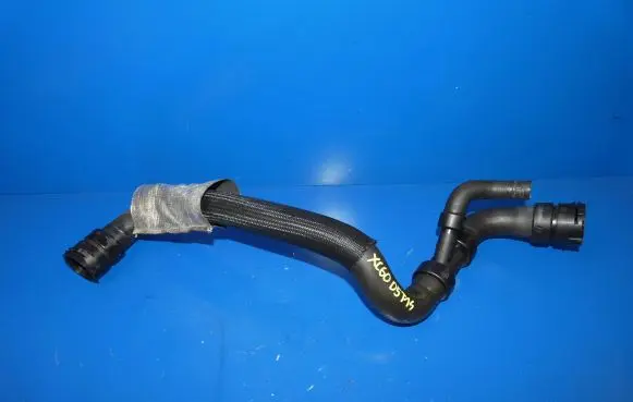 Volvo XC60 Engine coolant pipe/hose 8G918286DC