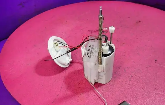 Opel Adam In-tank fuel pump 13356928